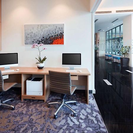 Hilton Garden Inn Puchong Zewnętrze zdjęcie